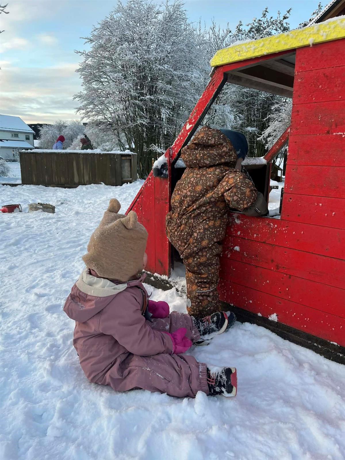 Uteleik - Klikk for stort bilde